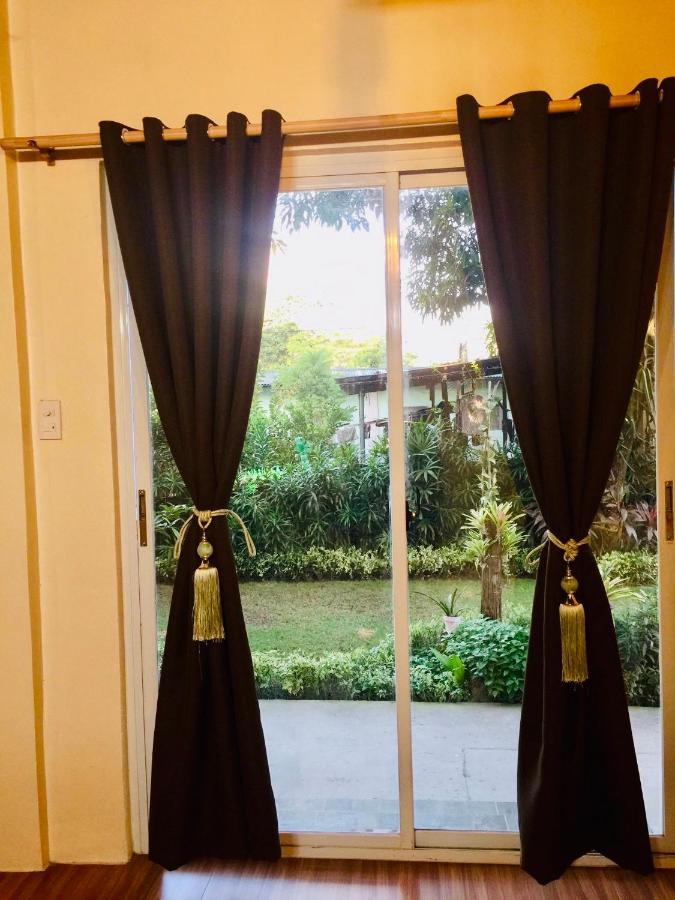 Location One Eighty Bed and Breakfast Bangcusay Exteriör bild