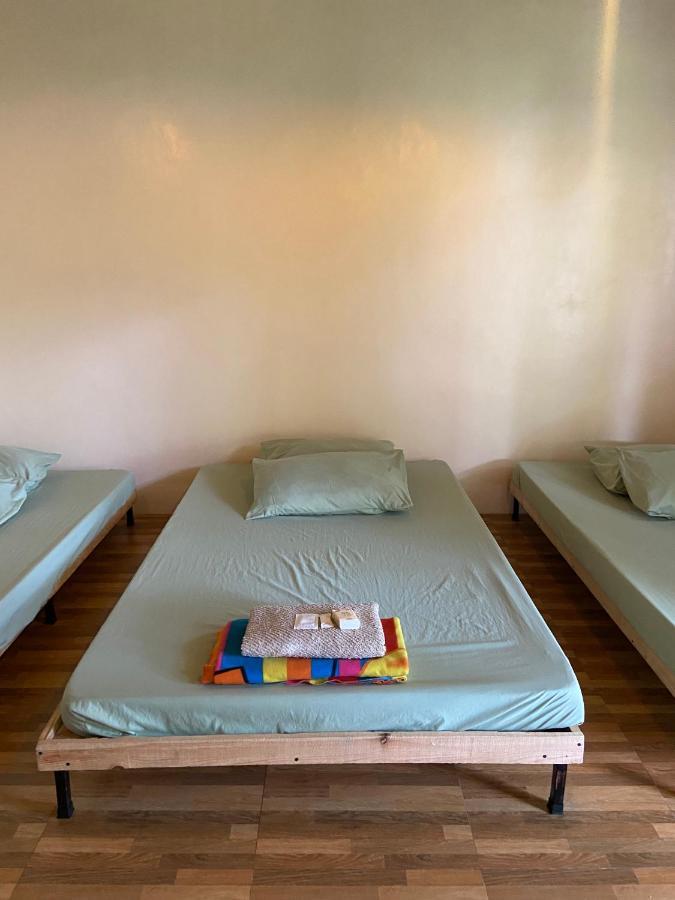 Location One Eighty Bed and Breakfast Bangcusay Exteriör bild